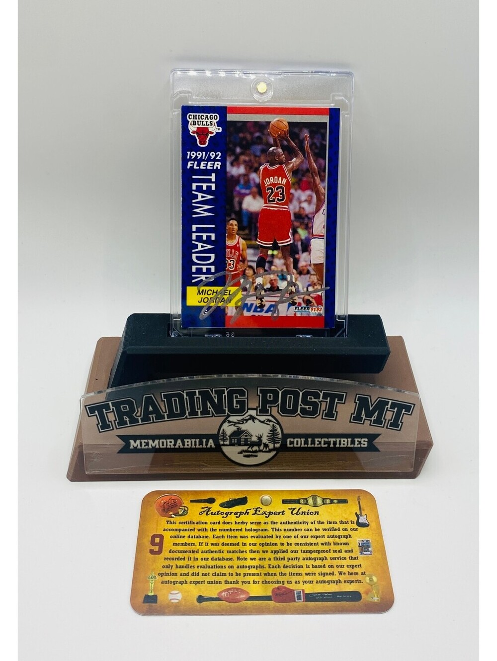 Michael Jordan Signed Card With COA (121149) (Bulls)